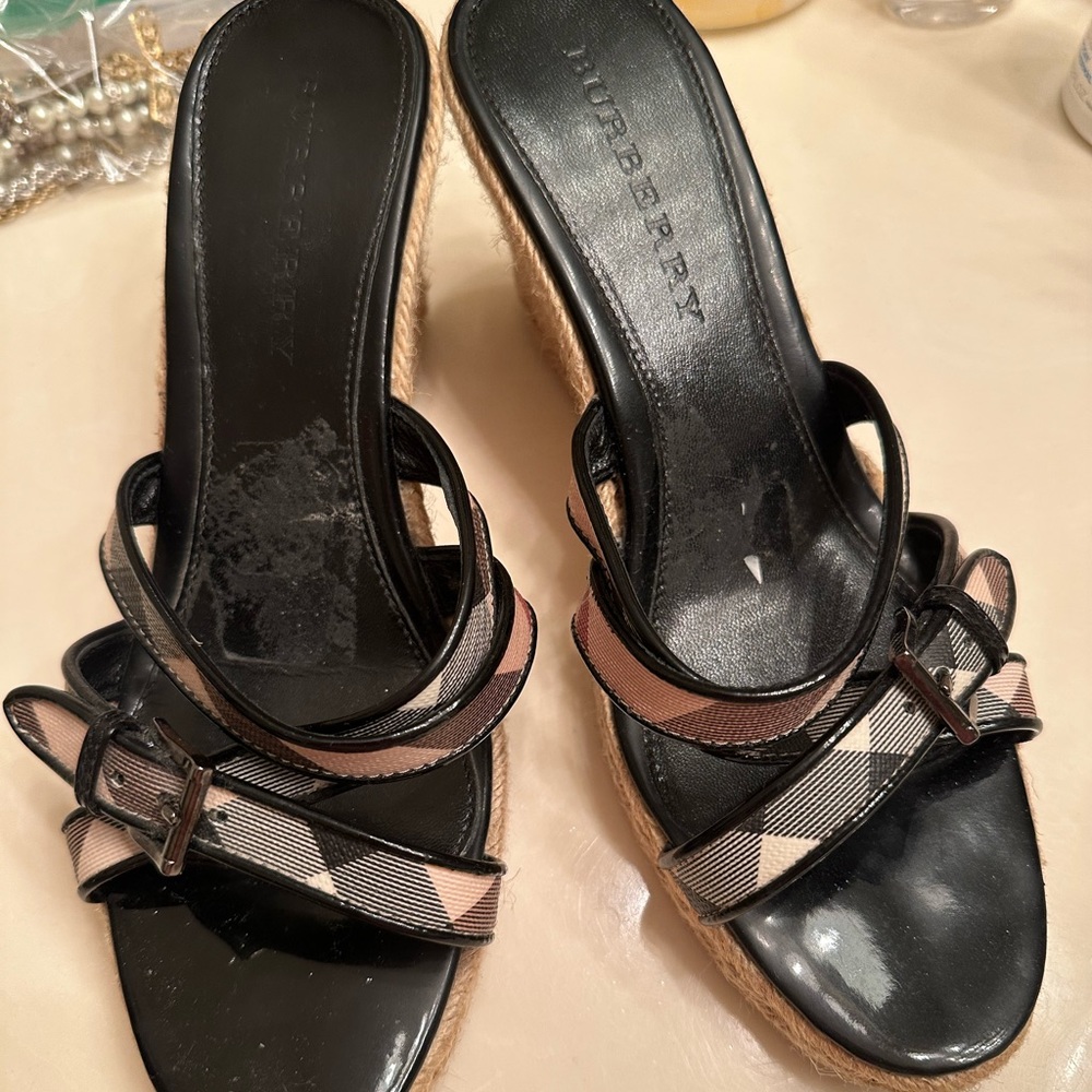 THE SUMMER WEDGES